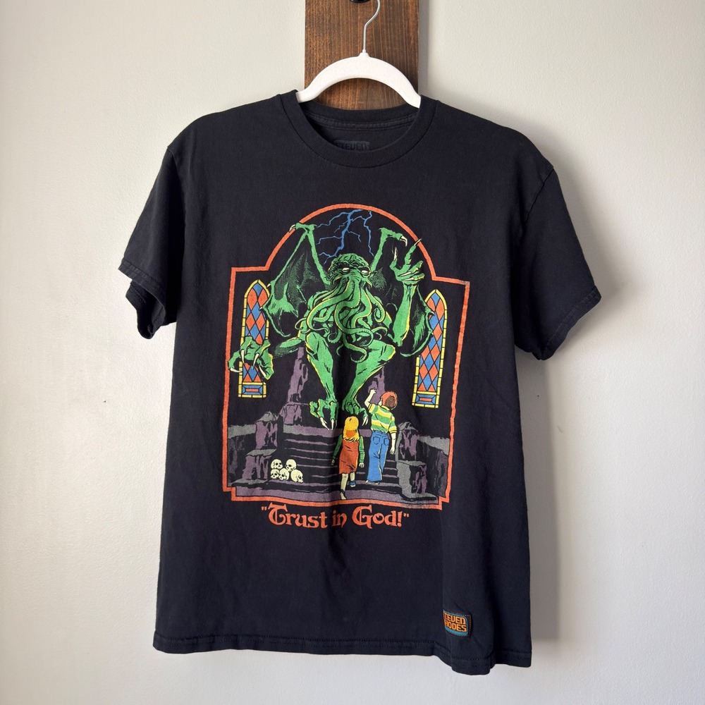 Steven Rhodes Trust in God Cthulhu Graphic Tee Black Cotton Retro Horror Shirt M